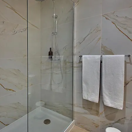 Biela Old Town Apartman *